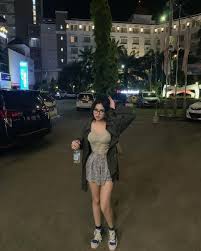 Video avtub Resharona Ngentot Bareng Cowoknya Sambil Live